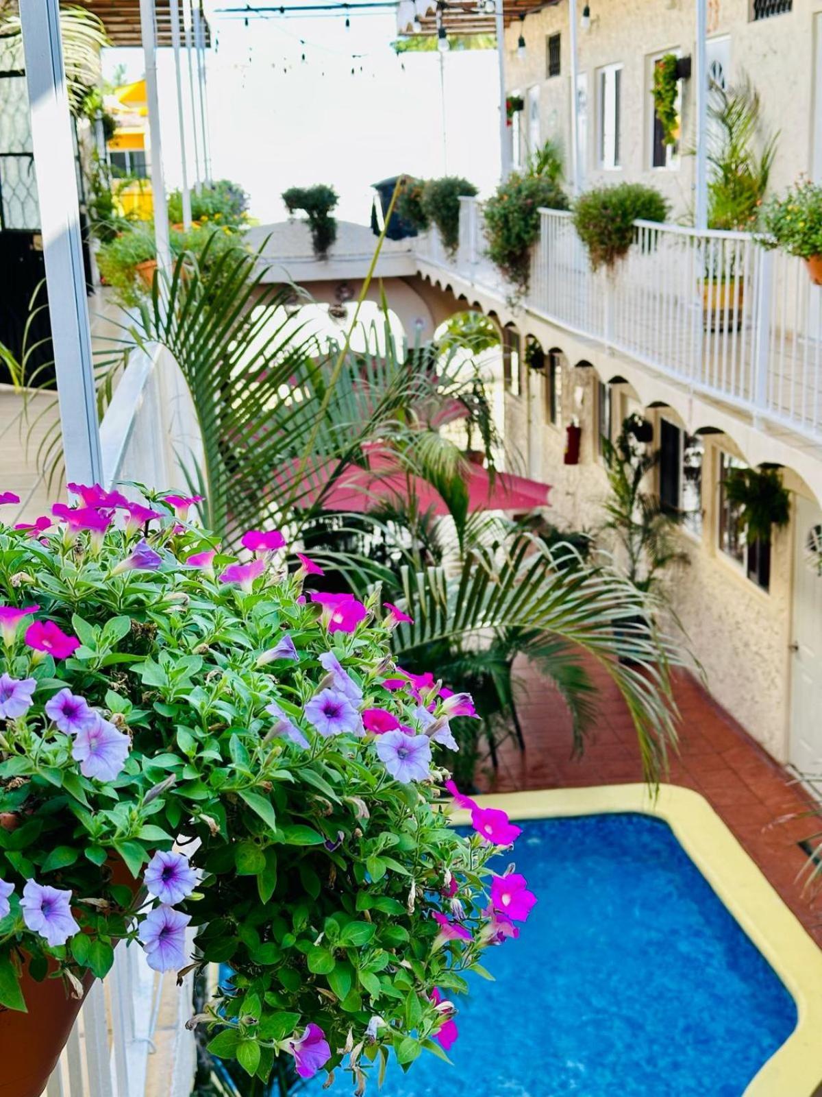 Bungalows Las Glorias Rincon de Guayabitos Exterior photo